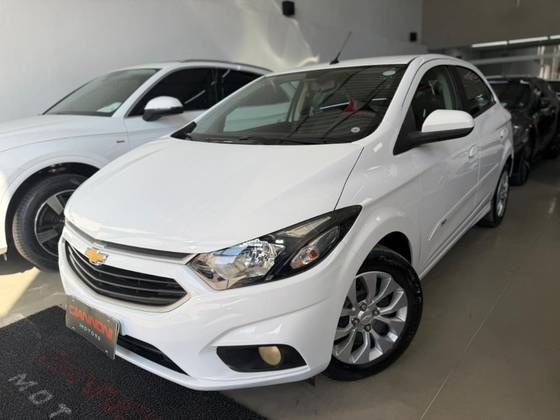 CHEVROLET ONIX 1.4 MPFI LT 8V FLEX 4P MANUAL CHEVROLET ONIX 1.4 MPFI LT 8V FLEX 4P MANUAL